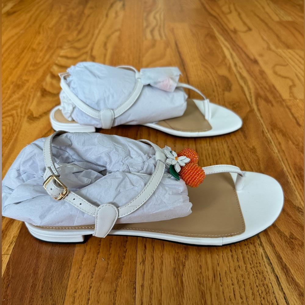 Talbots white sandal size 9